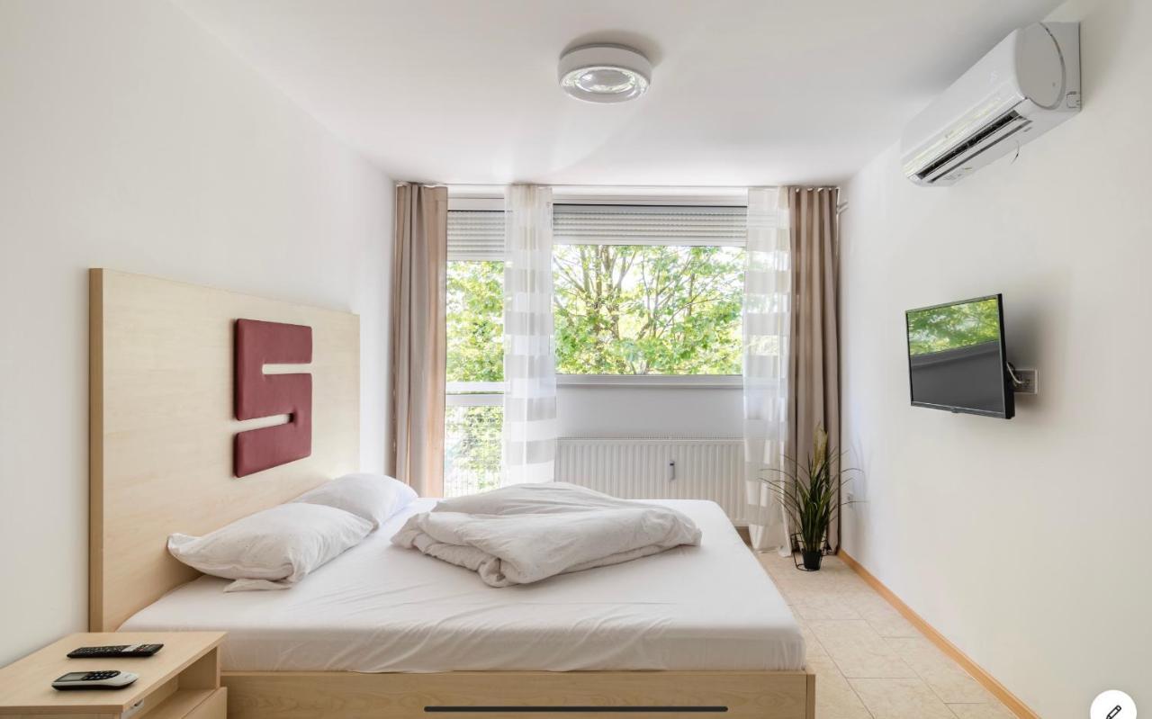 Sinus Premium Aparthotel Siofok Ngoại thất bức ảnh